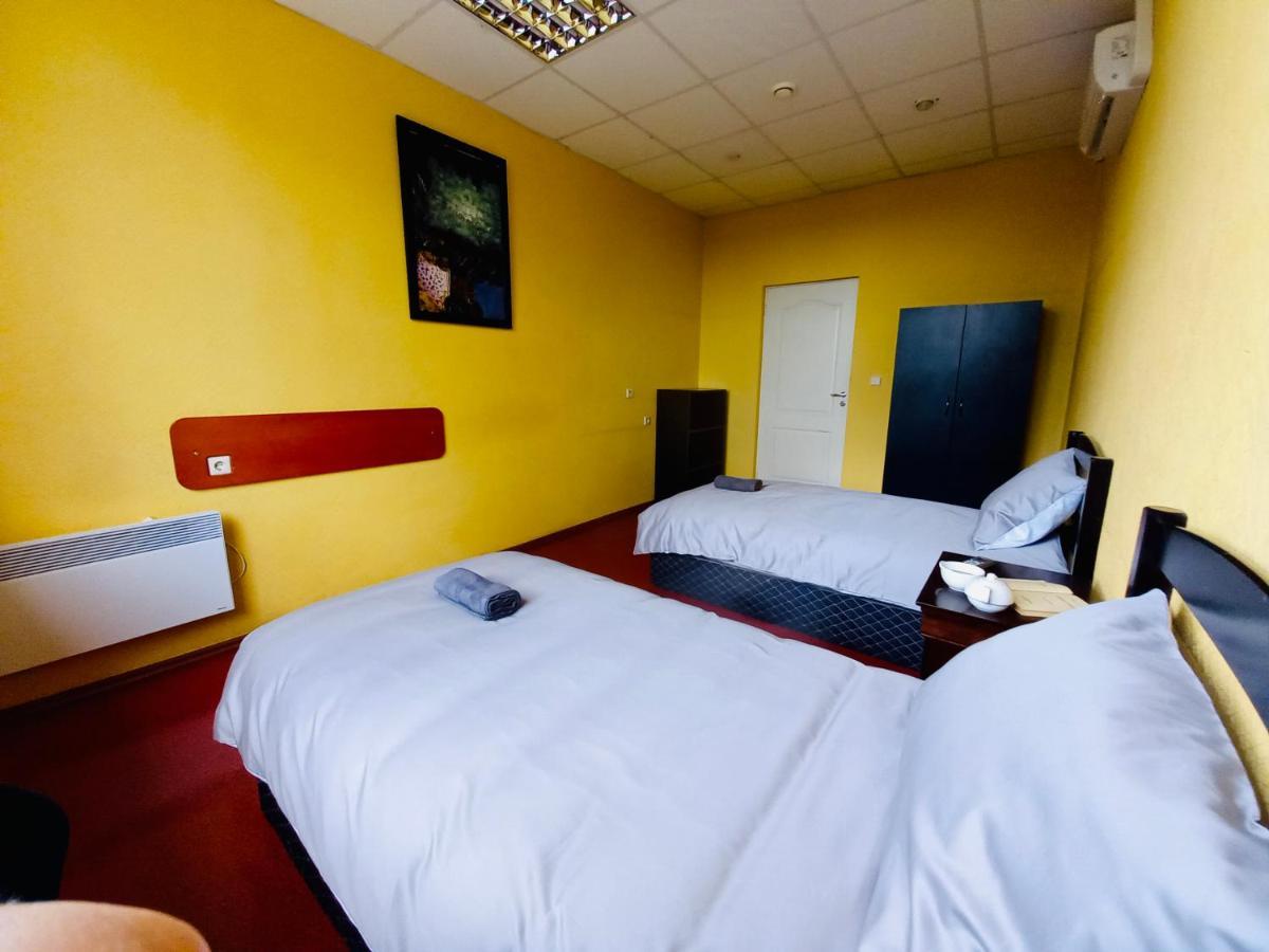 Hostelis R27 Aizpute Exterior foto
